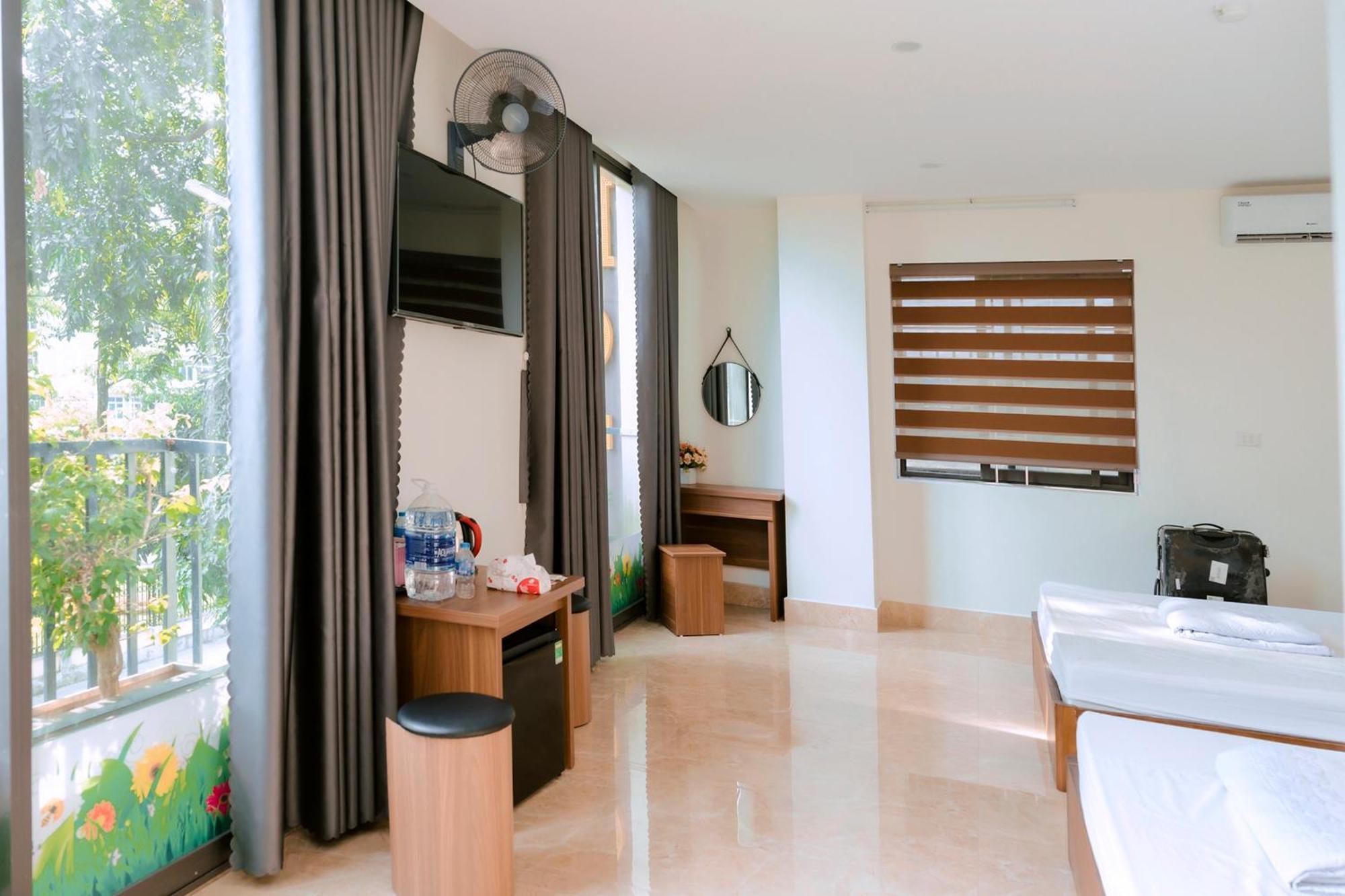 Thu Ha Hotel Uong Bi Dış mekan fotoğraf