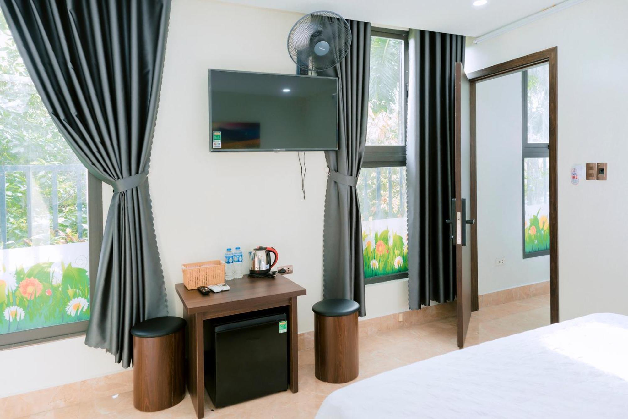 Thu Ha Hotel Uong Bi Dış mekan fotoğraf