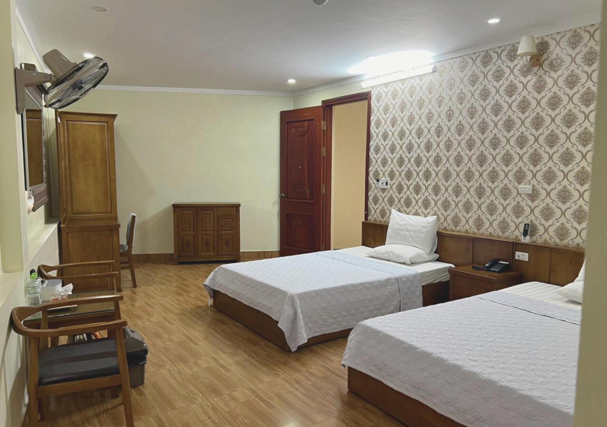 Thu Ha Hotel Uong Bi Dış mekan fotoğraf